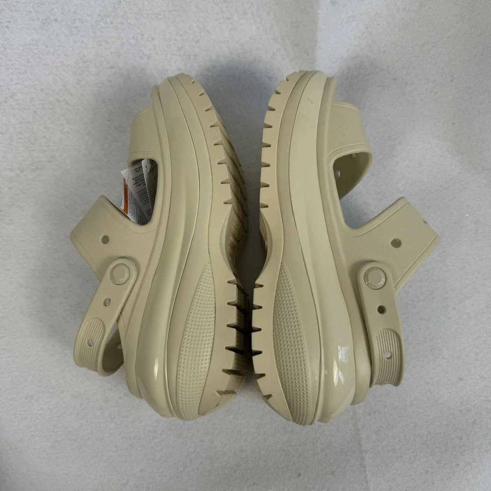 New Crocs Mega Crush Sandal Bone Platform Lug Sole Mens 7 Womens 9 Summer Cream